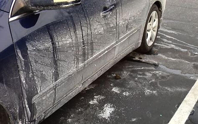 How to Remove Road Salt Stains from Vinyl Wraps: Complete Winter Care Guide