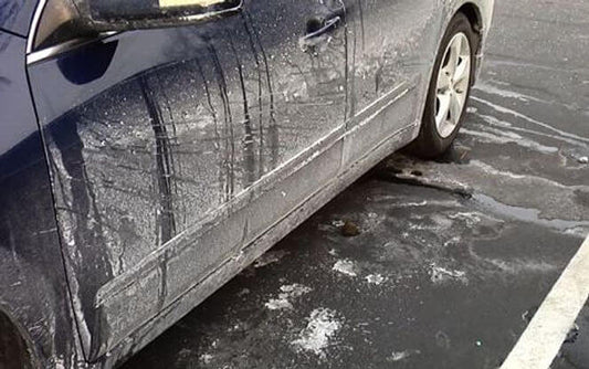 How to Remove Road Salt Stains from Vinyl Wraps: Complete Winter Care Guide
